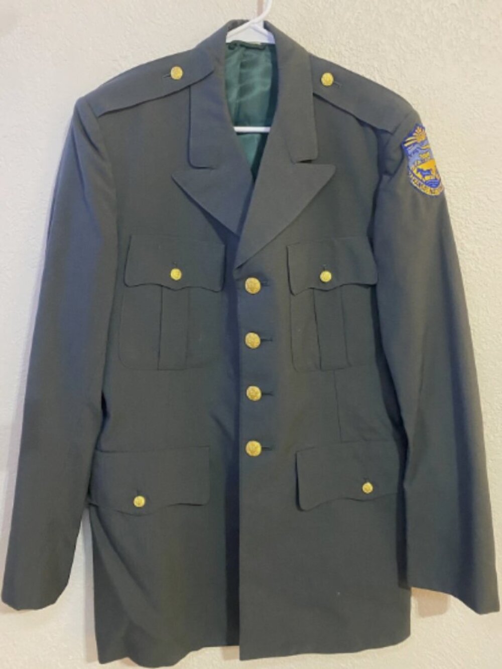 US Army Green Service Uniform Jacket Featuring Kansas Army National Guard Patch